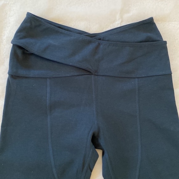 FP MOVEMENT BY FREE PEOPLE Cross Waist Capri Leggings - Picture 3 of 11